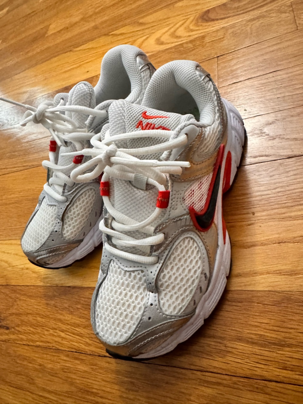 Nike Kids White, Silver & Red Mesh Sneakers